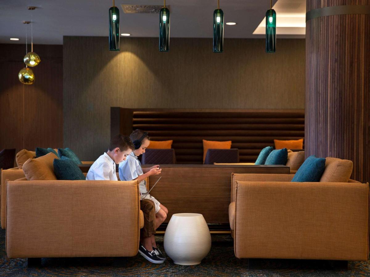 Pullman Rotorua Otel Dış mekan fotoğraf The lounge at the airport